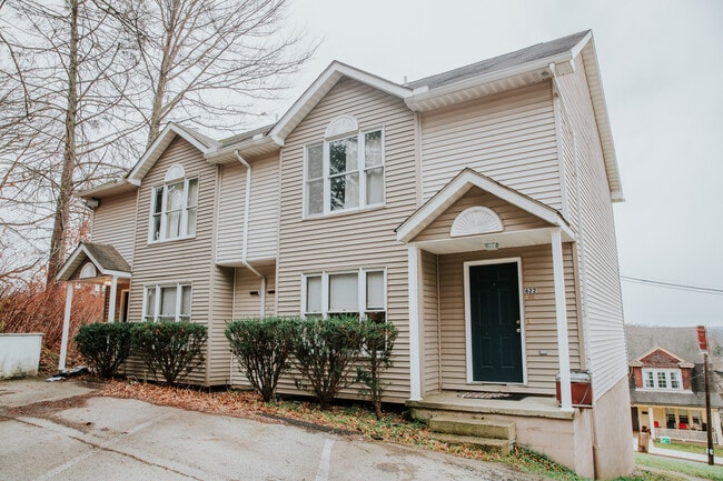 Building Photo - 620 Junction St