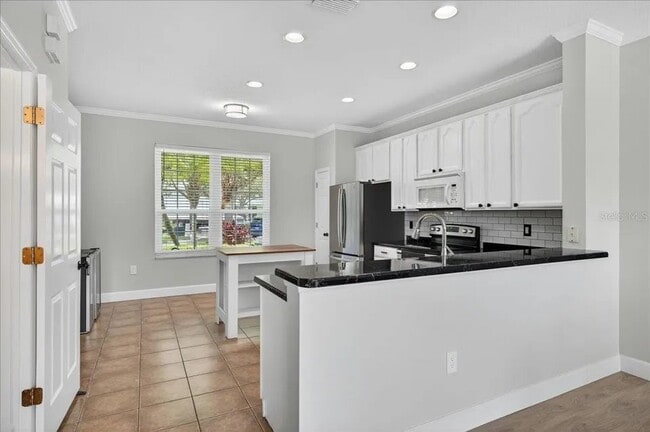Building Photo - 11607 Colony Lake Dr