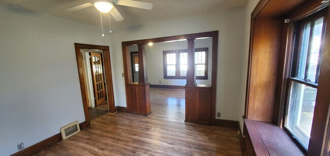 Foto del edificio - 710 Morgan Ave