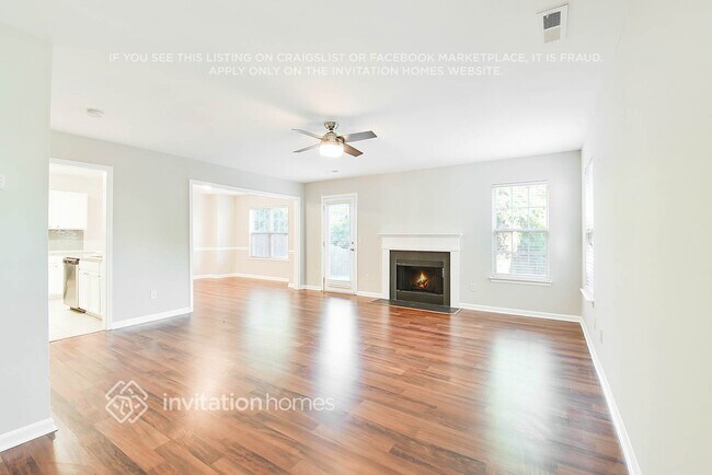 Foto del edificio - 2445 Reid Oaks Dr