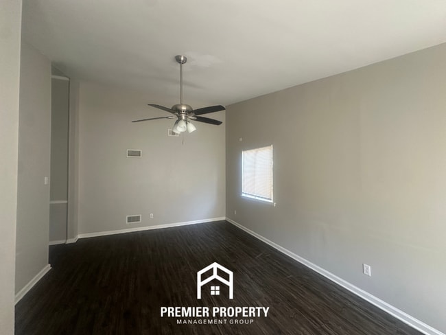 Photo - Stunning 3BR/2BA Bartlett Home | Vaulted Ceilings, Kitchen Island & Covered Patio