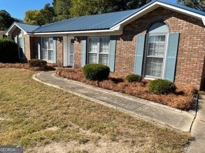 Building Photo - 419 Hannahatchee Ave