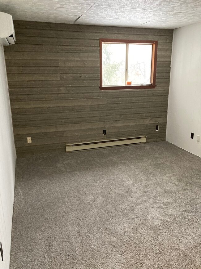 Building Photo - 176 Bromley Rd