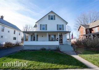 Building Photo - 1 br, 1.5 bath House - 35 Maple Ave