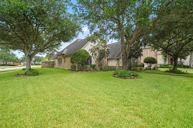Building Photo - 3707 Quiet Falls Dr