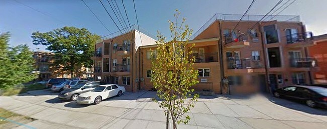 Front Parking - 8719 Kingston Pl