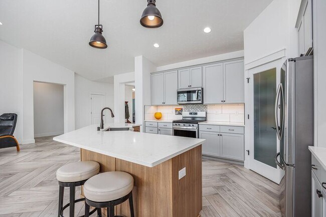 Foto del edificio - 5816 W Ruby St