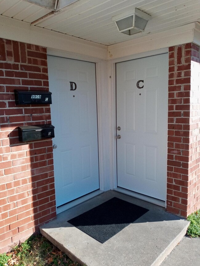 Entrance - 9909 E 12th St