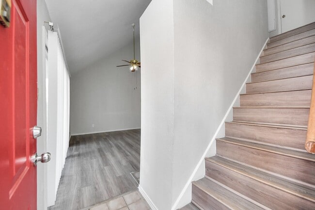 Foto del edificio - 14550 Fonmeadow Dr