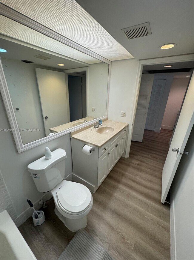 Foto del edificio - 12850 SW 4th Ct