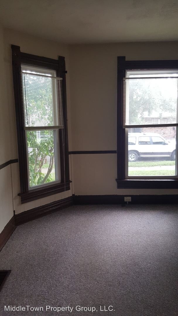 Foto del edificio - 824-826 W Ashland Ave