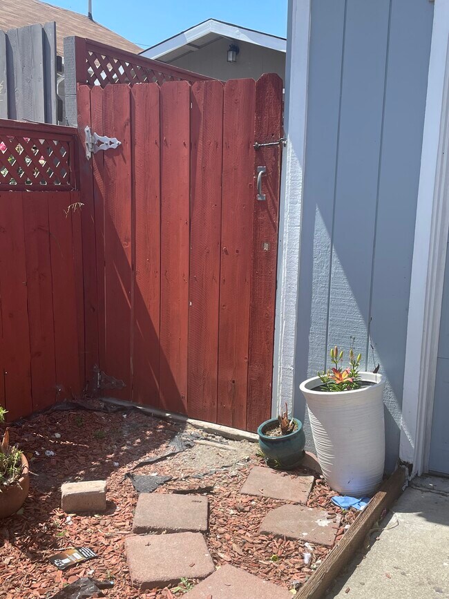 Foto del edificio - 1611 103rd Ave