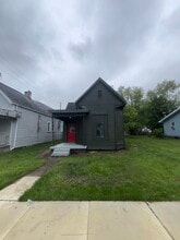 Building Photo - 317 S Grand Ave