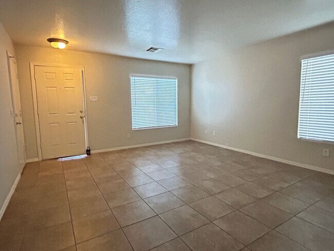 Foto del edificio - Charming Pocket Neighborhood.