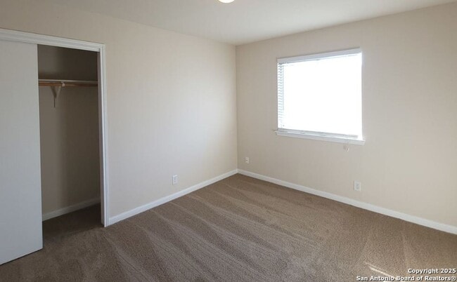 Building Photo - 3 Bedroom 2 Bath in Arborstone subd