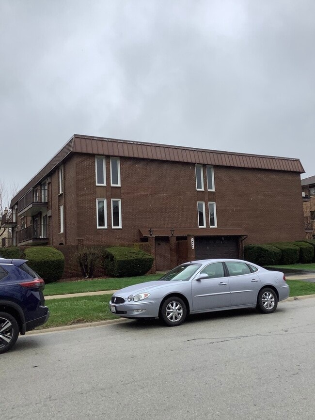 Building Photo - 10408 Menard Ave