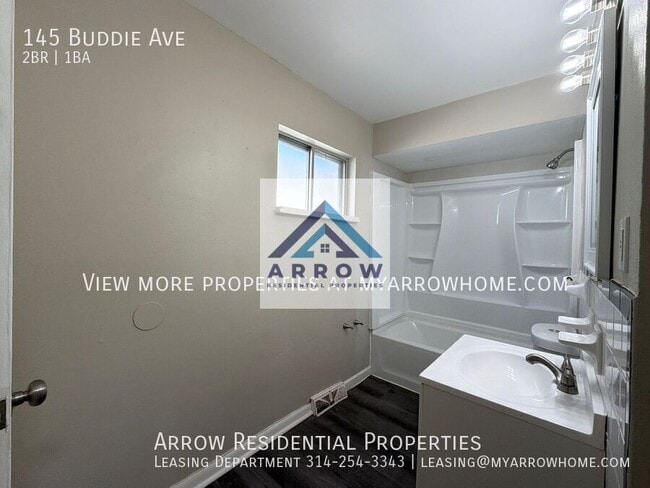 Foto del edificio - 145 Buddie Ave