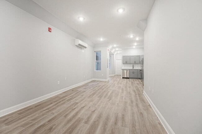 Photo - 1156 S 52nd St House