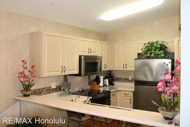 Building Photo - 2 br, 2 bath House - 92-1471 Aliinui Dr #33A