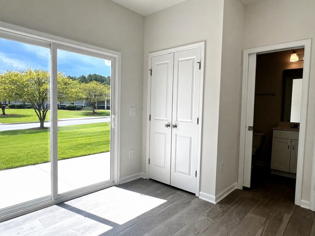 Foto del edificio - Beautiful 3 Bedroom 2.5 bath