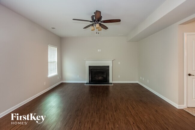 Foto del edificio - 7345 Elbens Ln SW