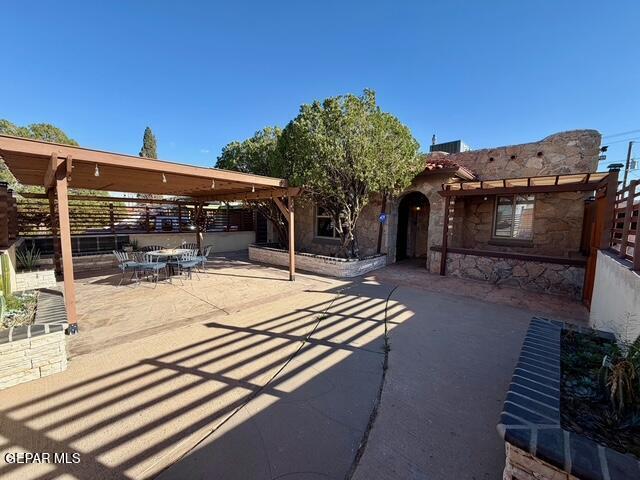 Foto del edificio - 4018 Sacramento Ave