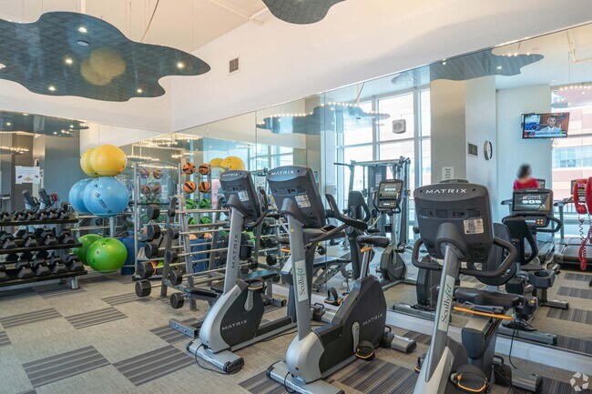 Gimnasio #1 - The St James