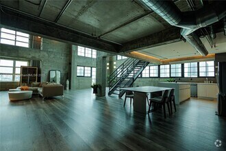 Building Photo - 1749 NE Miami Ct