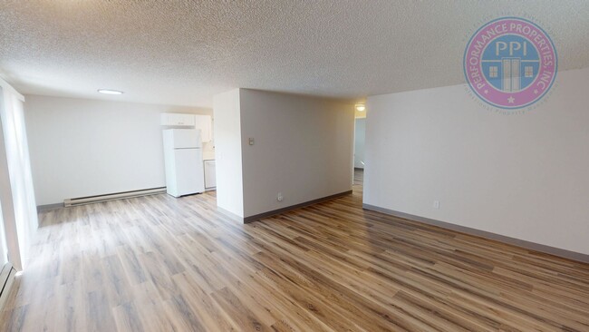 Building Photo - tuf8640