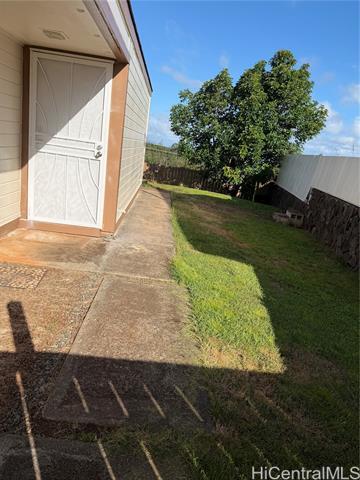 Building Photo - 94-513-513 Poloahilani St