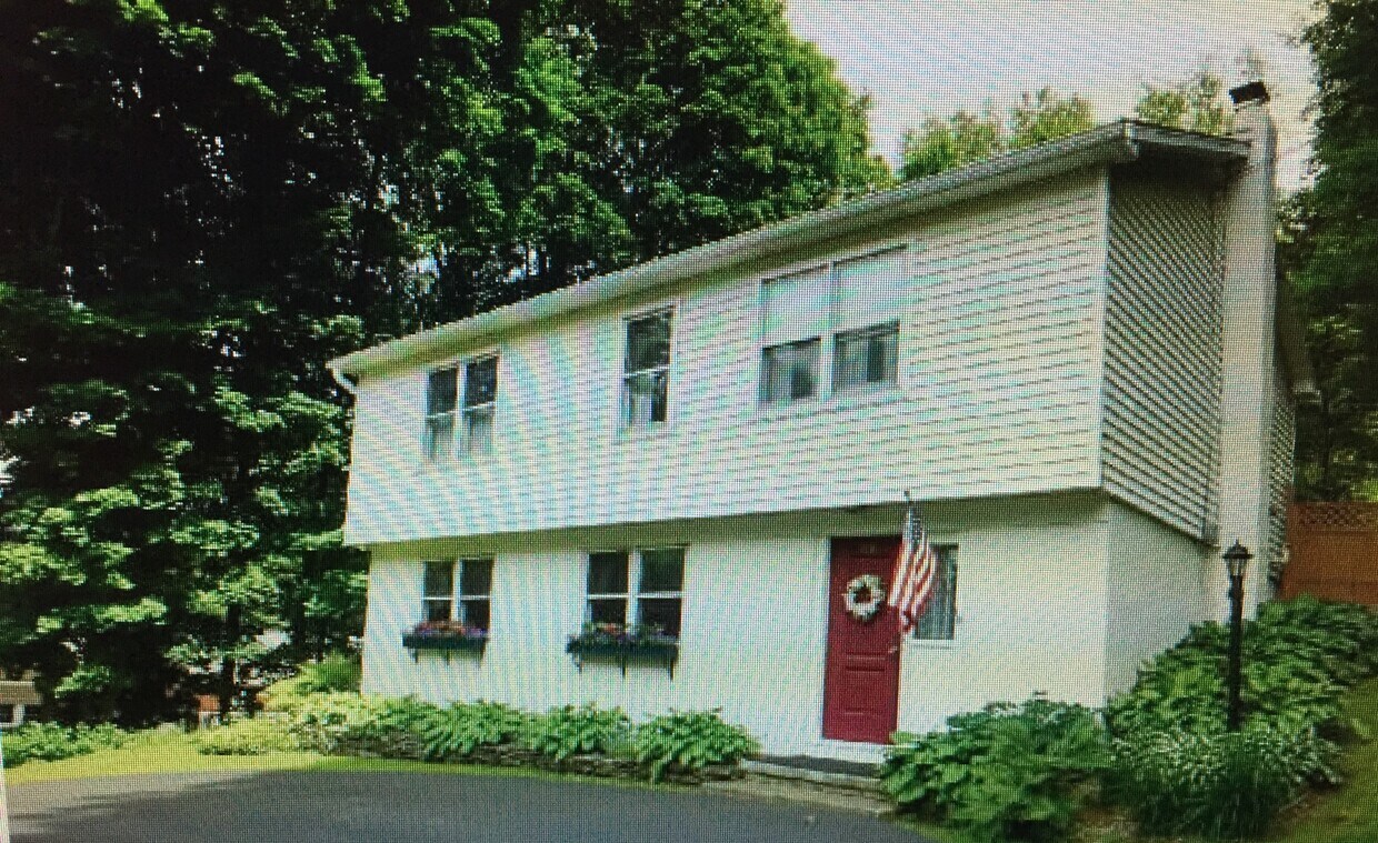 Front - 300 Southside Dr