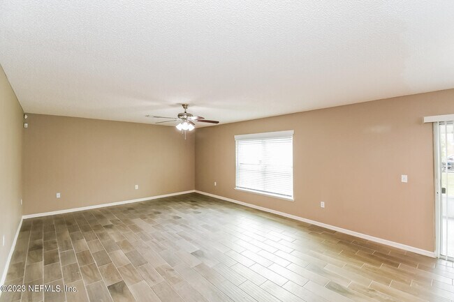 Building Photo - 4498 Marsh Hawk Dr S