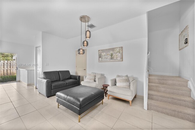 Foto del edificio - 1270 NW 3rd Ln