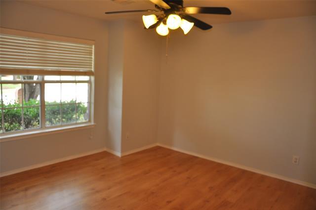 Building Photo - 9209 Newport Ln