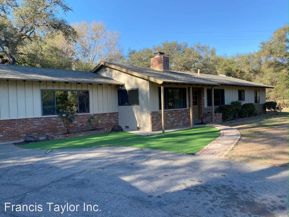 Primary Photo - 3 br, 2 bath House - 730 Quiet Place