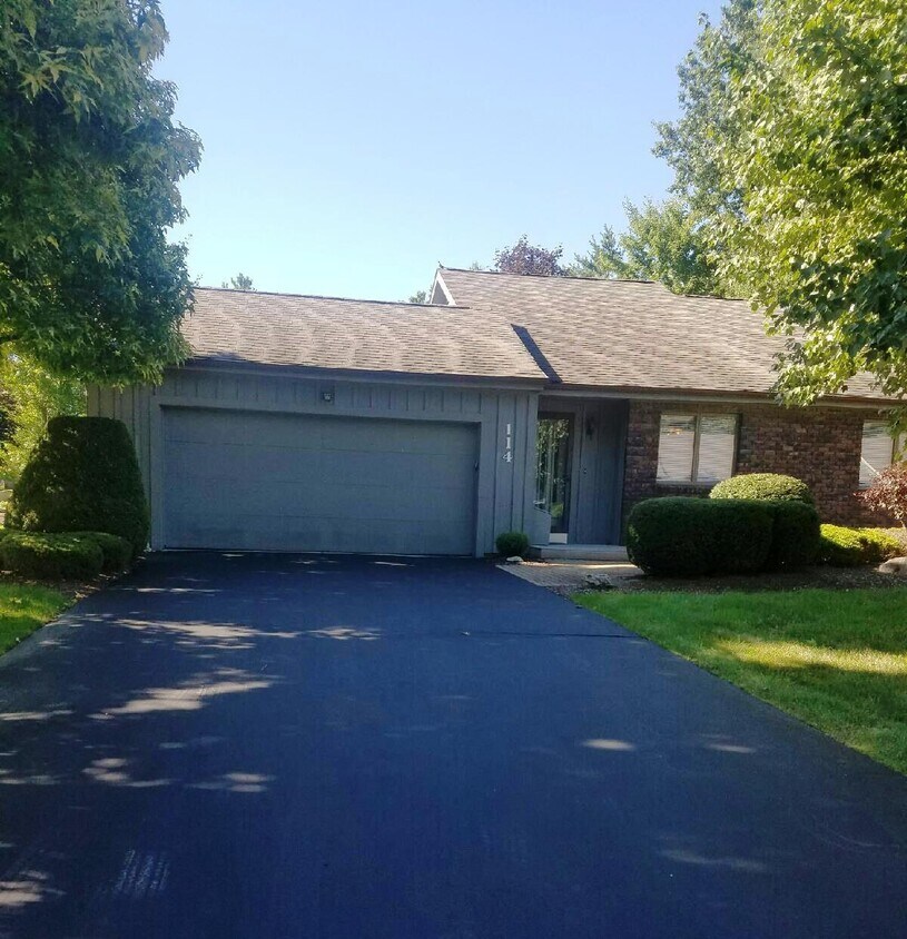 114 Topaz Trl Unit 114, Cortland, OH 44410 Condo for Rent in Cortland
