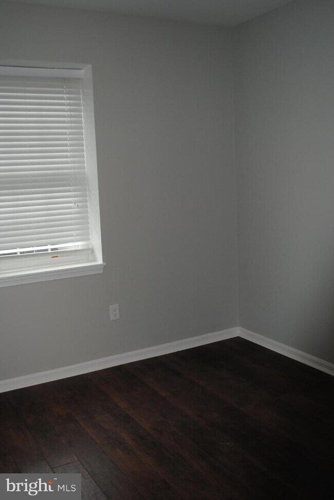 Foto del edificio - 604 Rolling Hill Walk