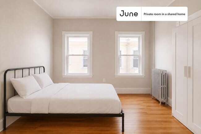 Building Photo - Room in Shared 5 bed/2 bath home in Brookline