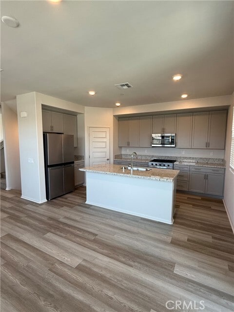 Building Photo - 40475 Melrose Dr