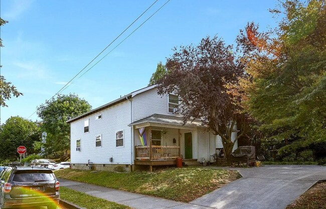 Foto del edificio - 3911 NE Cleveland Ave