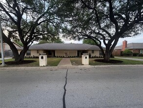 Building Photo - 4910 Arborlawn Dr