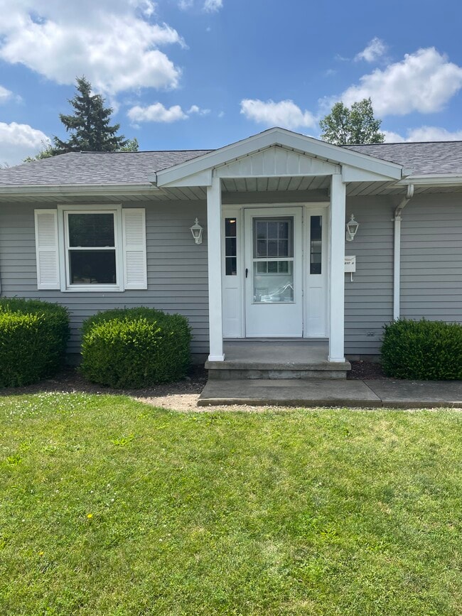Building Photo - 1017 Ebersole Blvd