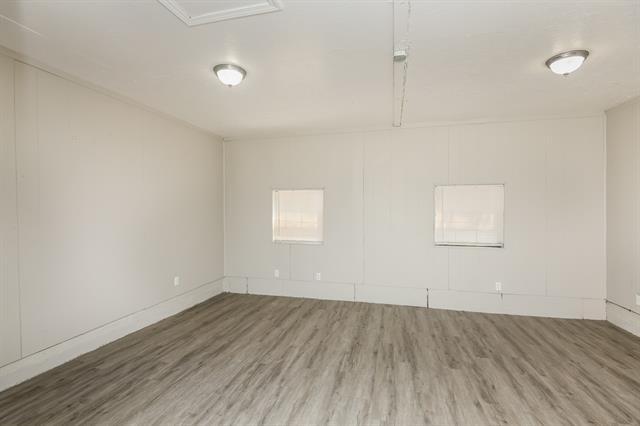 Building Photo - 1204 Thannisch Ct