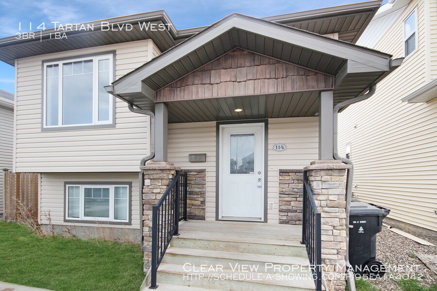 Primary Photo - 3 Bedroom House For Rent