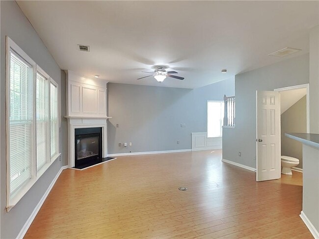 Building Photo - 3258 Welmingham Dr SW