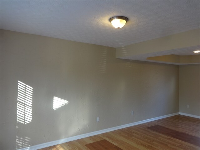 Building Photo - 59 Daisy Dr SW