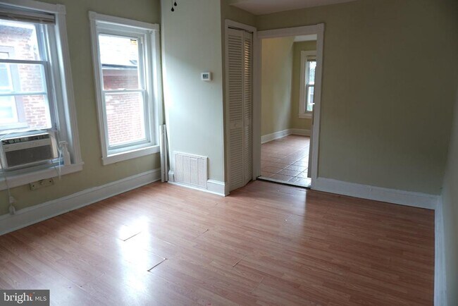 Foto del edificio - 444 W Bringhurst St