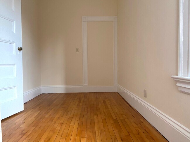 Foto del edificio - 2 Ware St