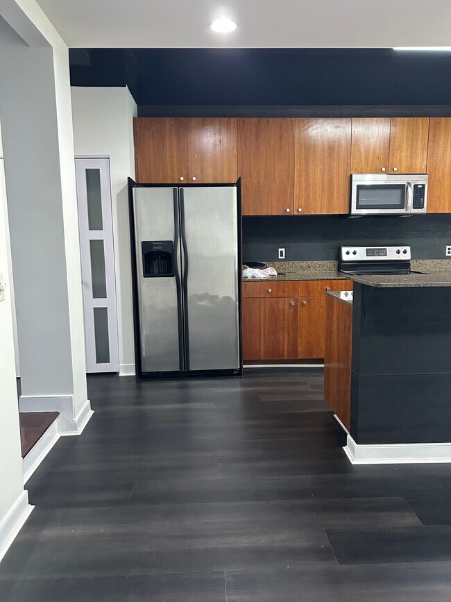 Foto del edificio - 62 W Colonial Dr