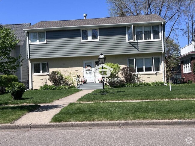 Building Photo - 4125 Quail Ave N